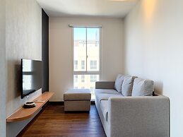 Stylisth 1Br At Tokyo Riverside Pik 2 Apartment