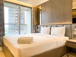 Warm And Modern Look Studio Room At Gold Coast Apartment