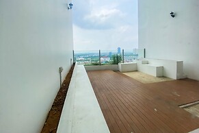 Comfort 1Br At Patraland Urbano Apartment