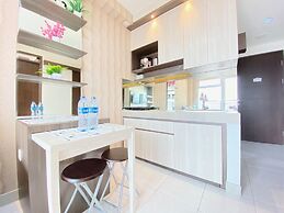 Chic And Cozy 2Br At Mekarwangi Square Cibaduyut Apartment