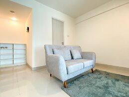 Minimalist And Strategic Studio Apartment At Grand Kamala Lagoon