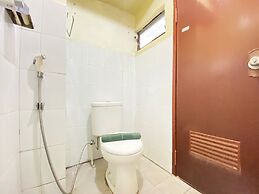 Graceful 2Br Apartment At Gateway Ahmad Yani Cicadas