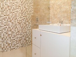 Elegant And Minimalist Studio At Mataram City Apartment