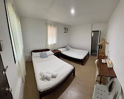 Hill Myna Beach Cottages