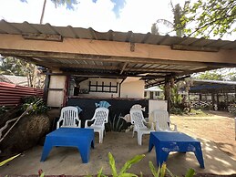 Hill Myna Beach Cottages