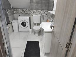 Family Nest Lika Relax