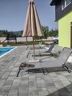 Family Nest Lika Relax