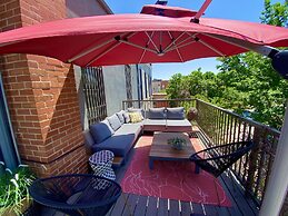 The Penthouse Loft in the Heart of Old Town!