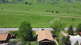 Amazing Sunsets, Biking, Boating and More at the Horsetooth Stoop!