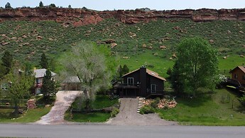 Amazing Sunsets, Biking, Boating and More at the Horsetooth Stoop!
