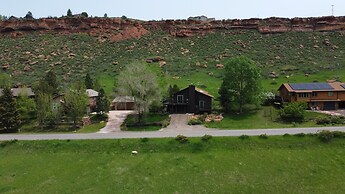 Amazing Sunsets, Biking, Boating and More at the Horsetooth Stoop!