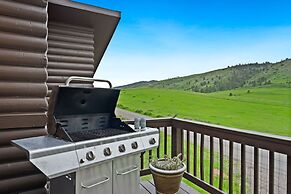 Amazing Sunsets, Biking, Boating and More at the Horsetooth Stoop!