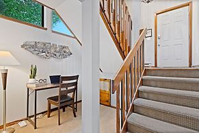 Amazing Sunsets, Biking, Boating and More at the Horsetooth Stoop!