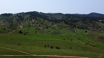 Amazing Sunsets, Biking, Boating and More at the Horsetooth Stoop!