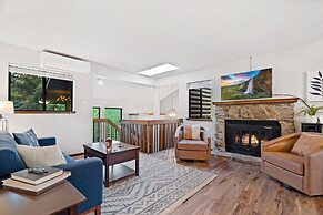 Amazing Sunsets, Biking, Boating and More at the Horsetooth Stoop!