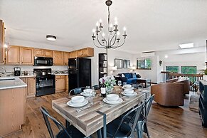 Amazing Sunsets, Biking, Boating and More at the Horsetooth Stoop!