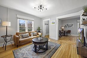 Charming Bungalow With Hot Tub, Fire Pit & Bikes