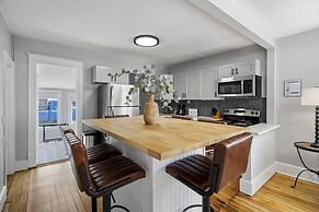 Charming Bungalow With Hot Tub, Fire Pit & Bikes