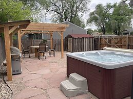 Charming Bungalow With Hot Tub, Fire Pit & Bikes