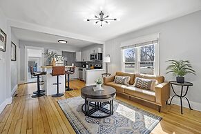 Charming Bungalow With Hot Tub, Fire Pit & Bikes