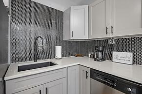 Charming Bungalow With Hot Tub, Fire Pit & Bikes