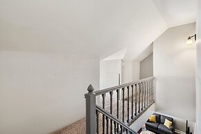 Historical Bungalow Near Csu & Old Town!