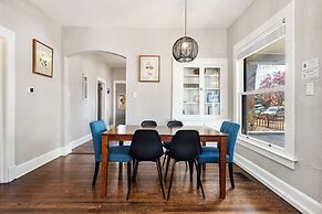 Historical Bungalow Near Csu & Old Town!