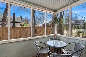Historical Bungalow Near Csu & Old Town!