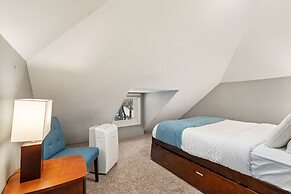 Historical Bungalow Near Csu & Old Town!