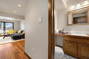 Peaceful Retro Retreat W/ Stunning Lake Views!