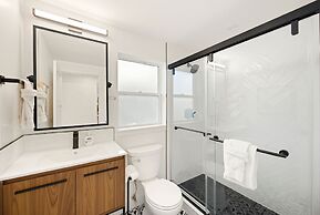 Elegant Old Town Charm – Walk to Csu and Downtown