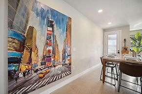 Swanky Townhome Near Old Town, Breweries and River