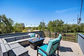 Swanky Townhome Near Old Town, Breweries and River