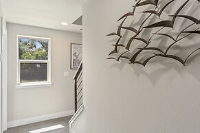 Swanky Townhome Near Old Town, Breweries and River