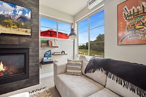 Swanky Townhome Near Old Town, Breweries and River