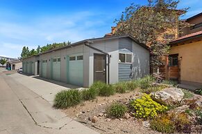 Swanky Townhome Near Old Town, Breweries and River