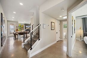 Swanky Townhome Near Old Town, Breweries and River