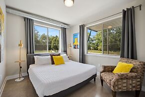 Swanky Townhome Near Old Town, Breweries and River