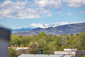 Elegant Townhome Near Old Town, Breweries and River!