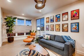 Elegant Townhome Near Old Town, Breweries and River!