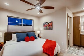 Elegant Townhome Near Old Town, Breweries and River!