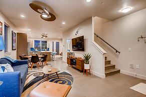 Elegant Townhome Near Old Town, Breweries and River!