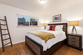 Urban Oasis Near Old Town & Pvh – Dog Friendly!