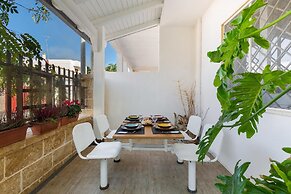 3137 Villetta Velia by Barbarhouse