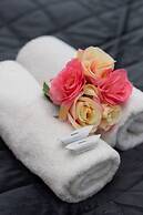 Warsaw 2 Bedrooms Apartment by Renters