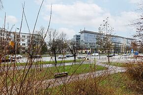 Warsaw 2 Bedrooms Apartment by Renters