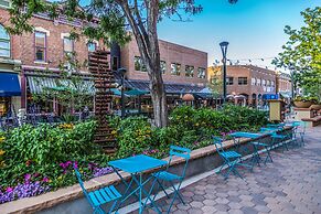 Elegant Loft-style Retreat in Old Firehouse Alley
