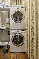 Elegant Loft-style Retreat in Old Firehouse Alley