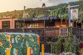 Elegant Loft-style Retreat in Old Firehouse Alley