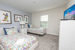 Spectacular Townhouse with a themed room near Disney by RedAwning